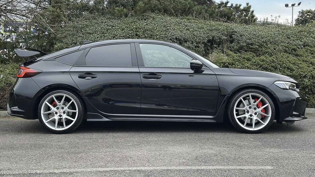 Honda Civic Type R FL5 - side